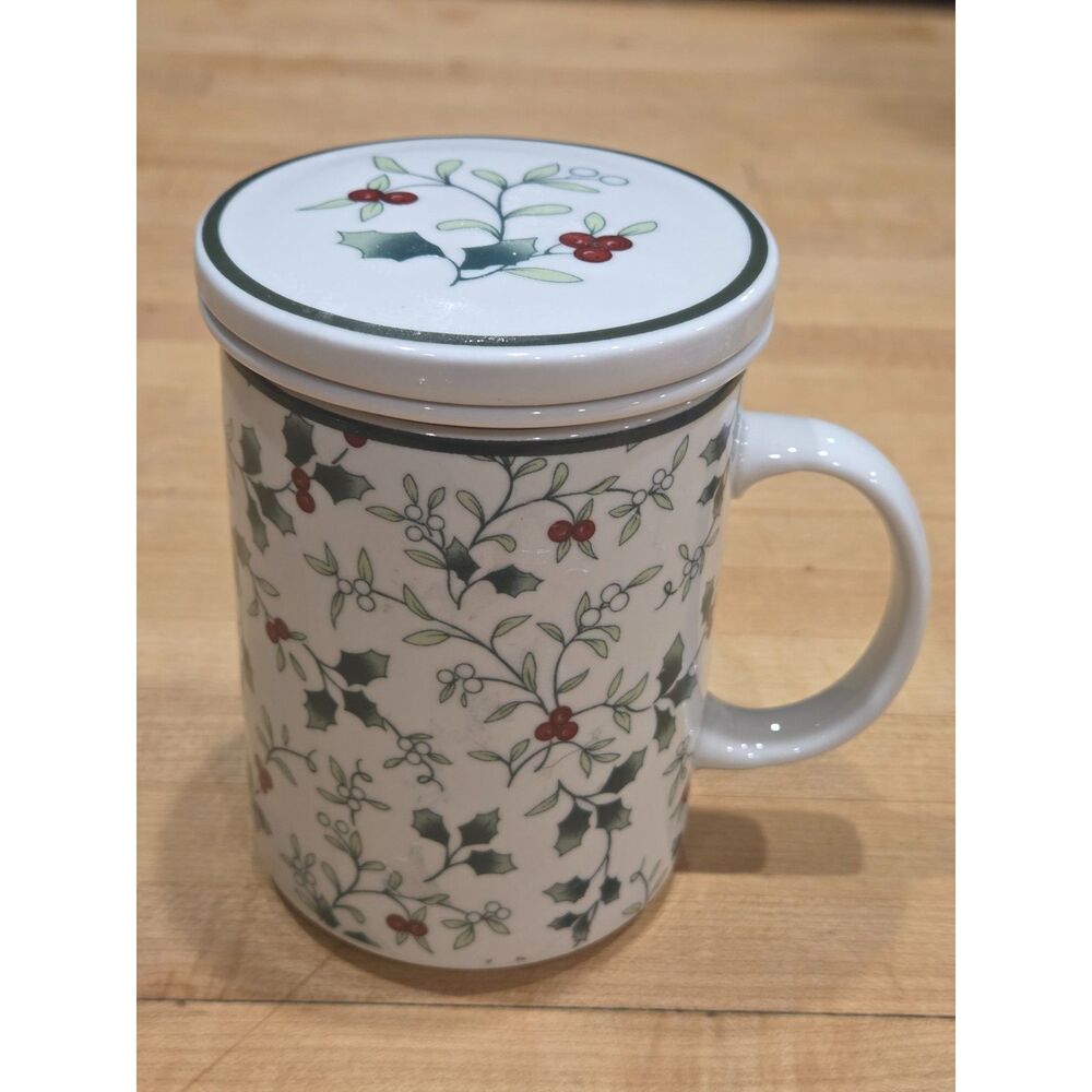 Pfaltzgraff Winterberry Tea Mug Set Ceramic Infuser Strainer Lid Holly 4.5 in